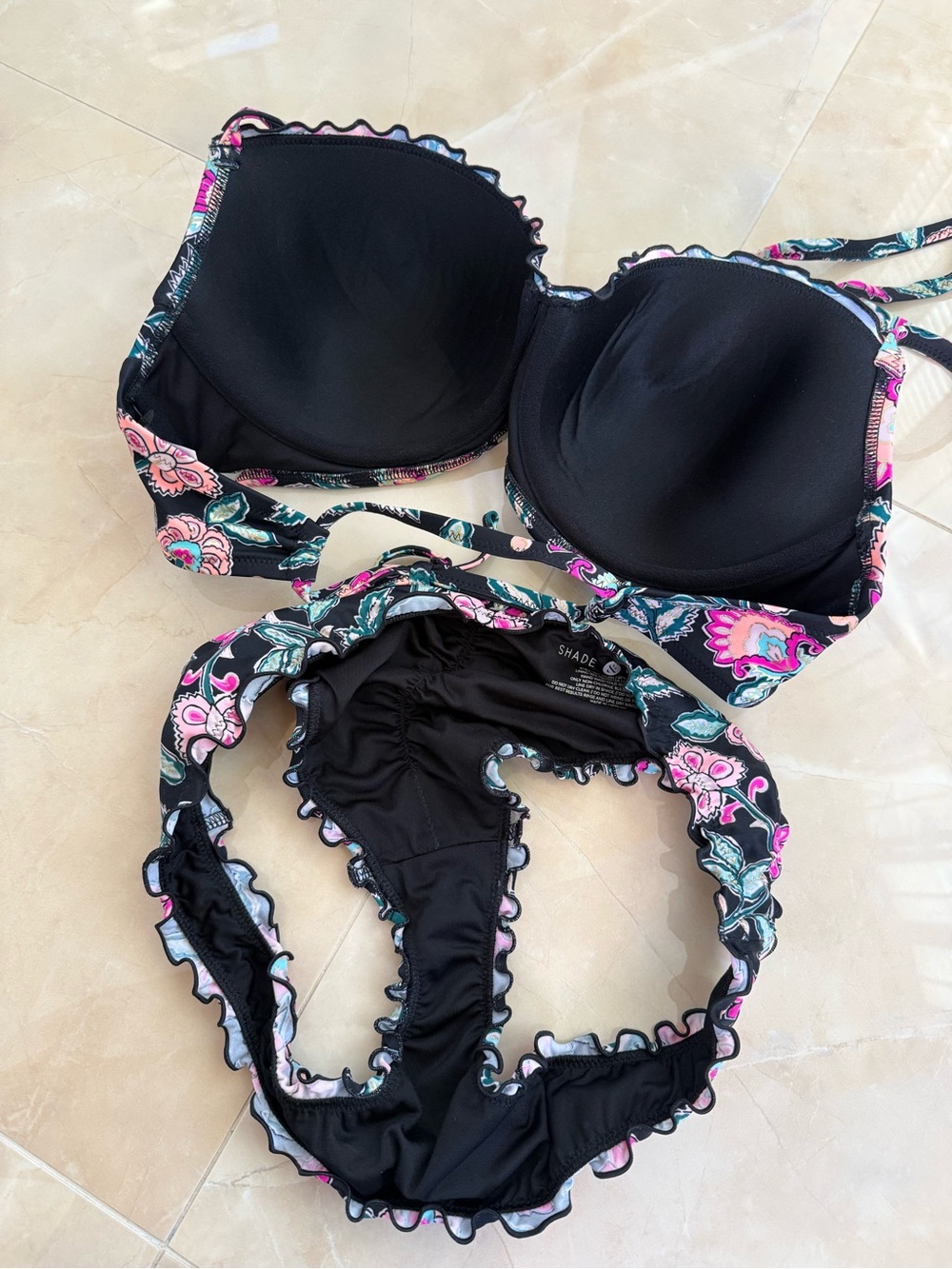 Shade & Shore Ruffle Cheeky Bikini - Picture 4 of 5